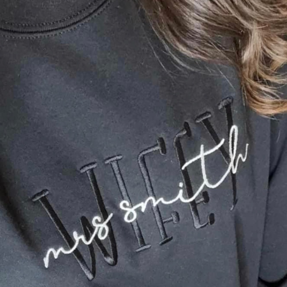 🆕 WIFEY T-SHIRT Embroidery - Picture 8 of 8